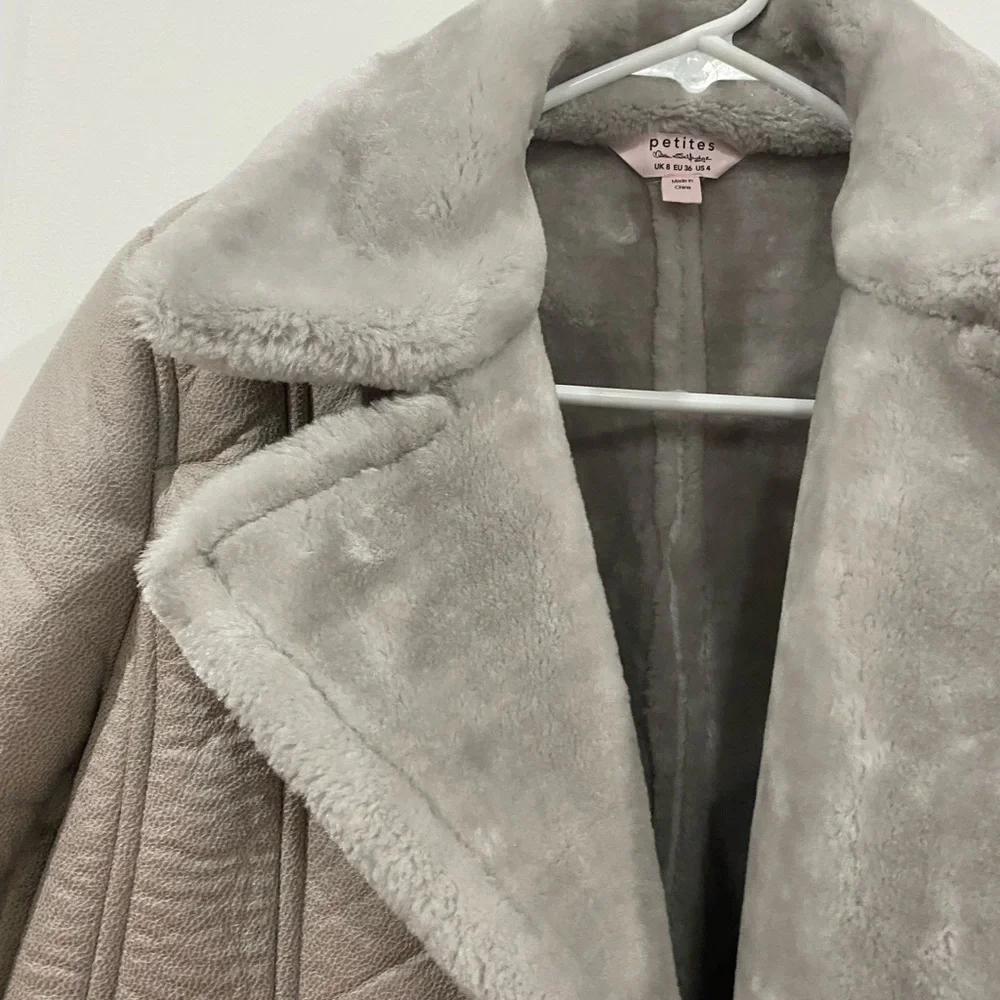 Jacket - Picture 3 of 5